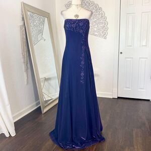 Jump Early 2000's Whimsygoth Shimmery Purple Embroidered Prom Formal Dress S